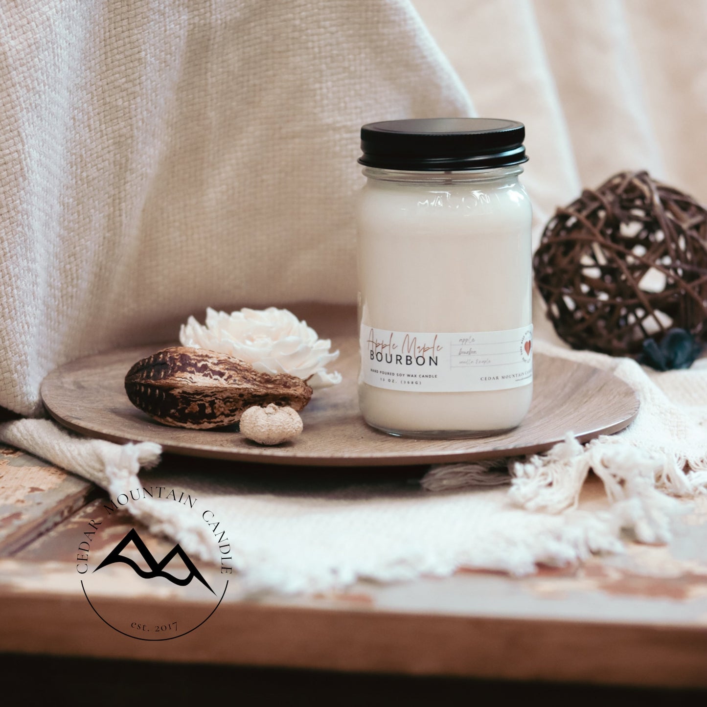13 oz Mason Jar Soy Candle - Lavender & Sweet Lemon