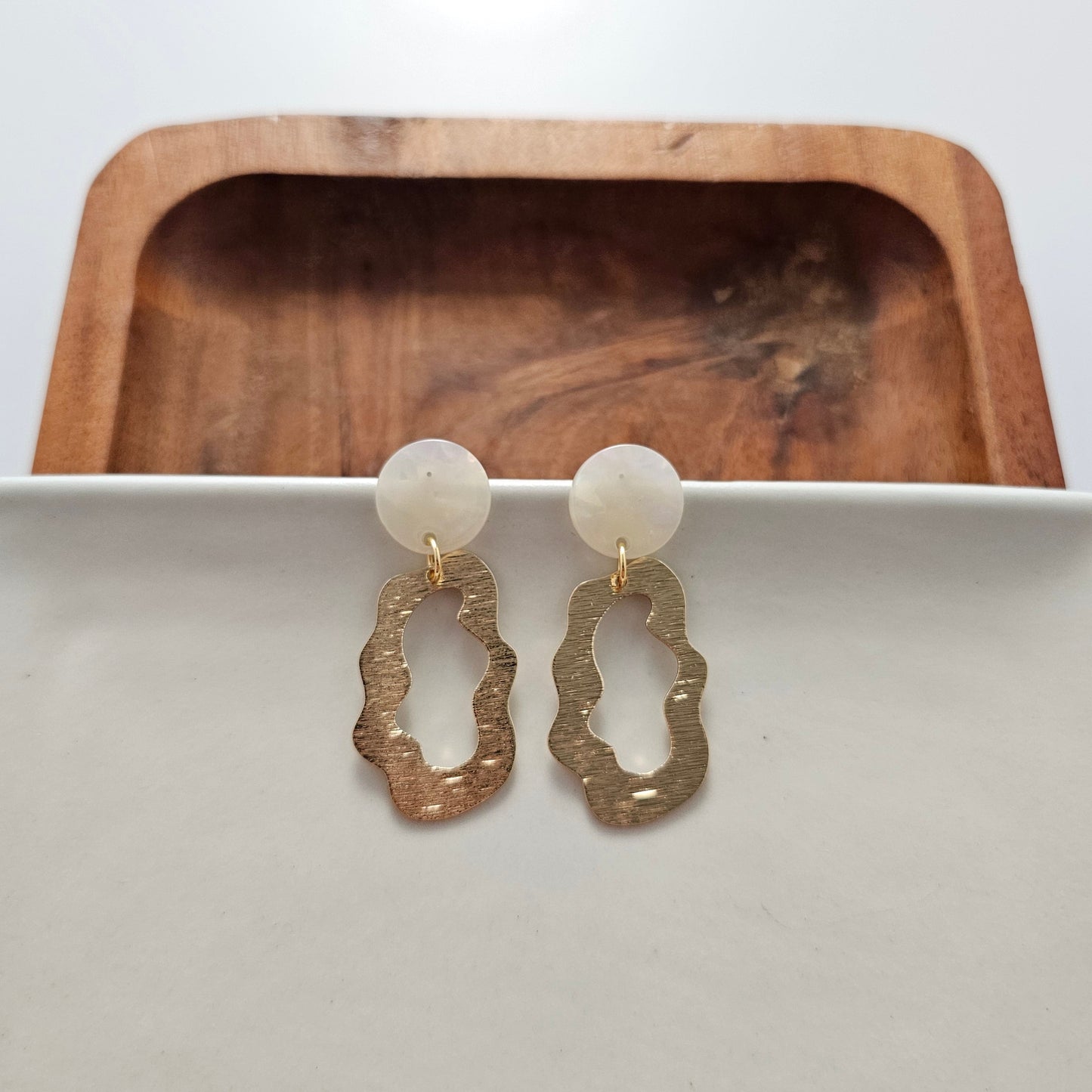 Marley Earrings - Iridescent