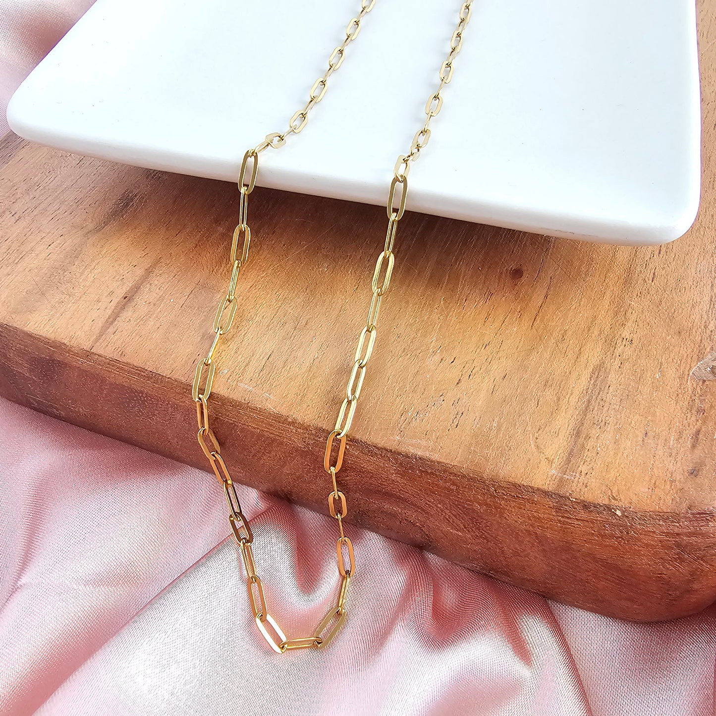 Luxe Gold Delicate Paper Clip Chain - 18"