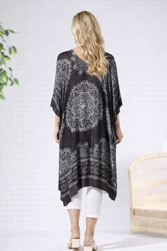 Serene Pattern Kimono
