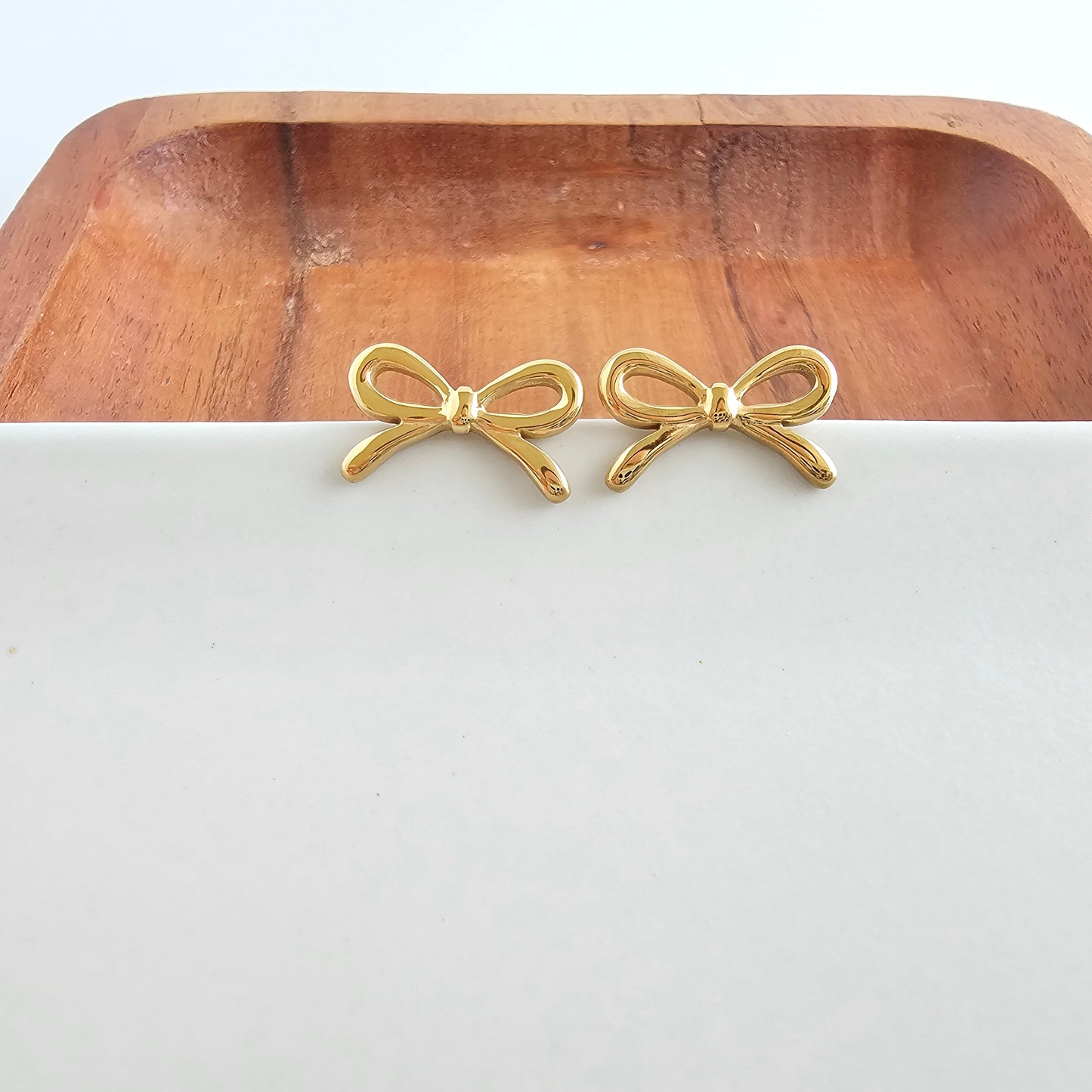 Luxe Bowie Studs - Gold